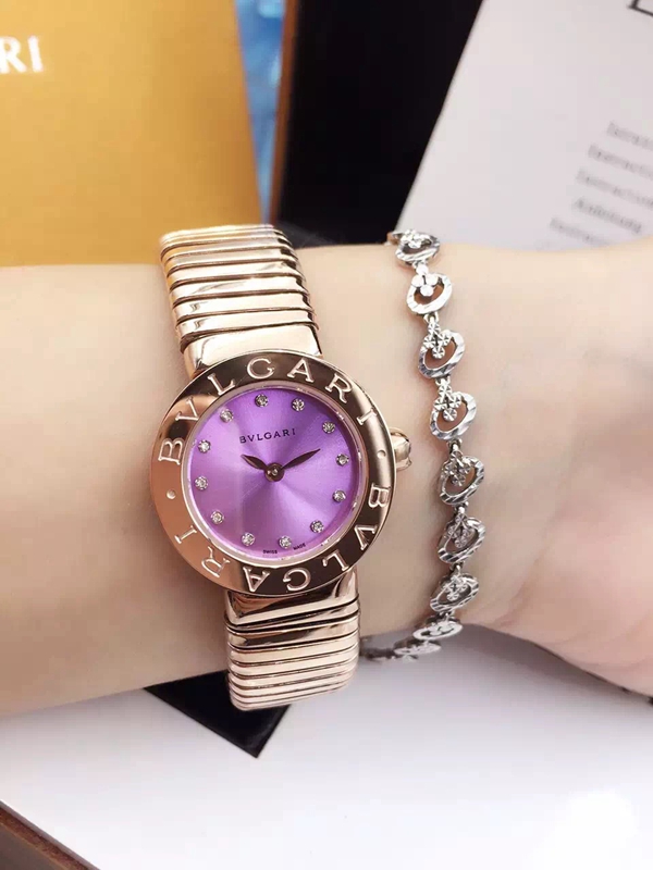 ブルガリ時計正面デザイン